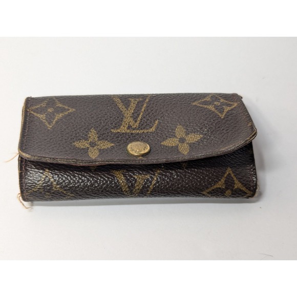Louis Vuitton Monogram 4 Key Holder Multicles Case‎